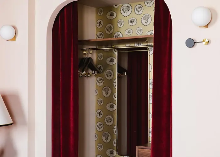 Hôtel De Lutece - Notre-Dame Paris